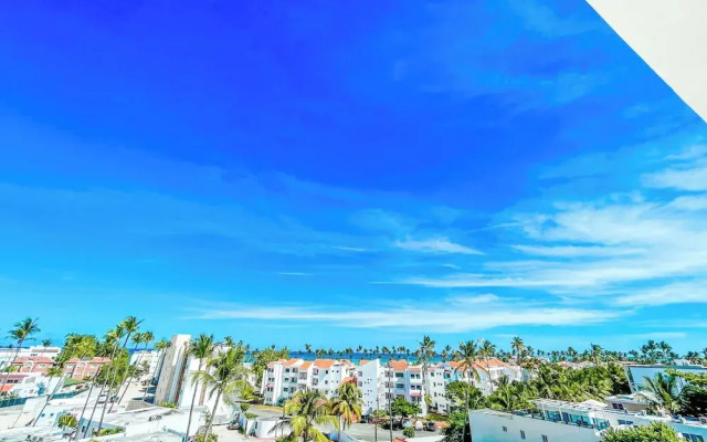 Studio Apart Hotel Rooftop Pool Beach