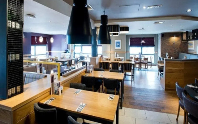Premier Inn Stirling City Centre