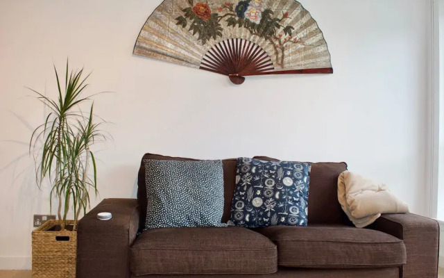Bright and Welcoming 2 Bedroom Leith Flat