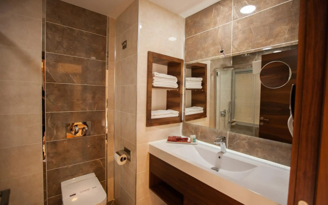 Mitannia Regency Hotel
