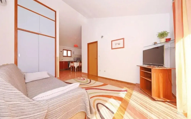 Buga - Close to the Beach & Comfortable - A1