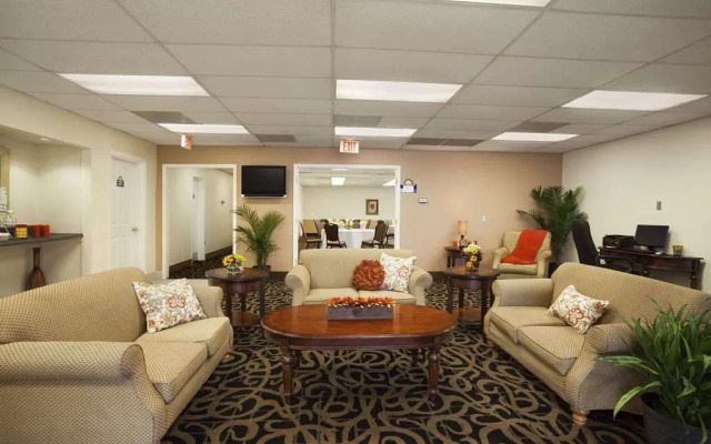 Days Inn By Wyndham Alexandria