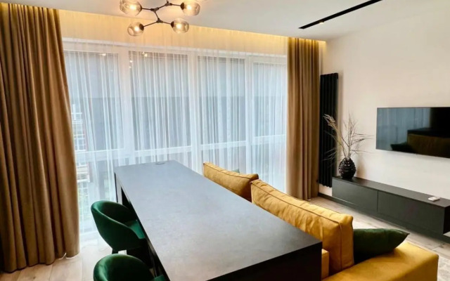 Royal VIP jacuzzi Balabana 23