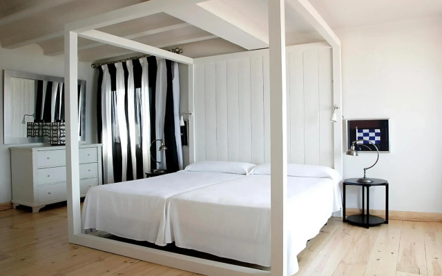 Hotel Trias