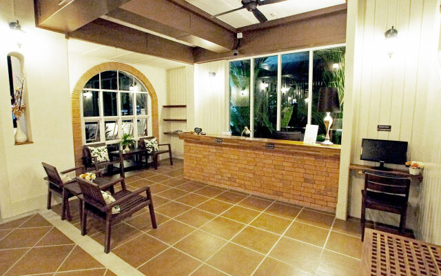 Baan Pimpisa Bangsaray Boutique Residence