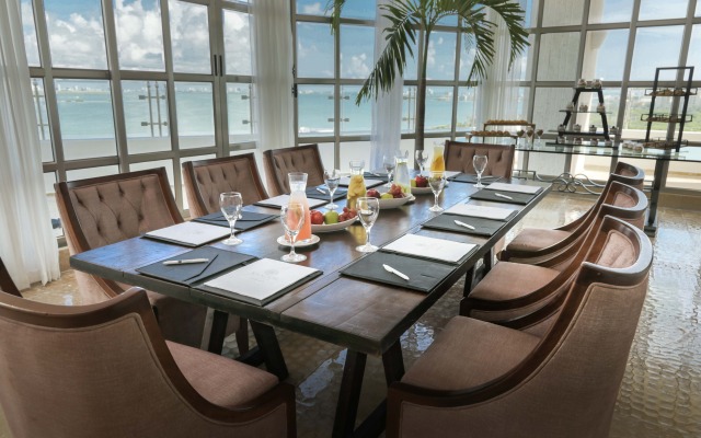 Sandos Cancún All Inclusive - Adults Only