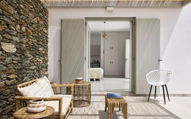 Ianemi Suites by K4 Kythnos