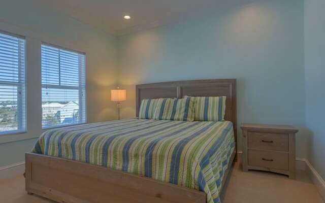 Emerald by Meyer Vacation Rentals