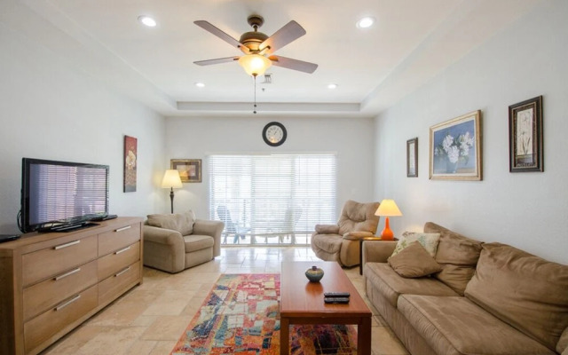 Vistalmar Two Bedroom Deluxe Apartment