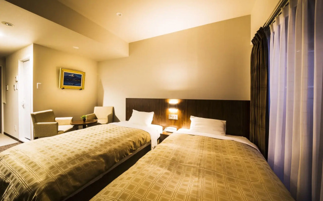 Kanku Izumisano First Hotel