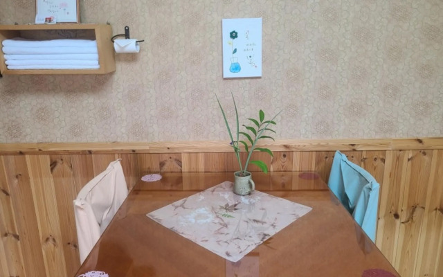 Damyang Lara 345 Pension