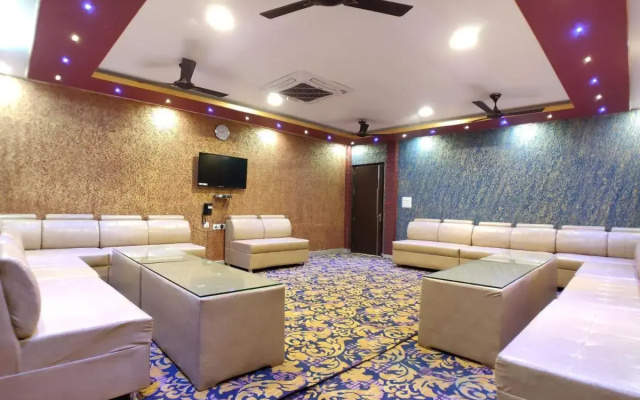 Hotel Vishnu Empire