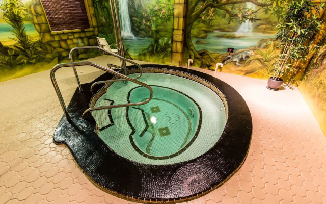 Georgian Inn Beach Club