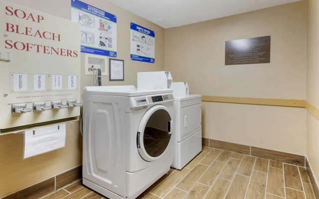 Comfort Inn & Suites Wilkes Barre - Arena