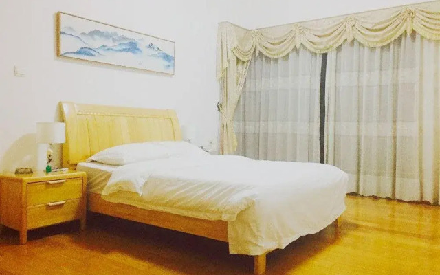 Luck Service Apartment