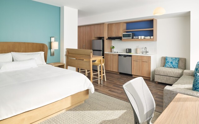 Element Hampton Peninsula Town Center