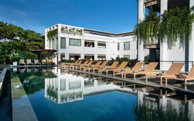 Treeline Urban Resort