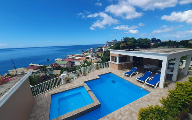 Lovely 2-bedroom apartment with shared jacuzzi & pool