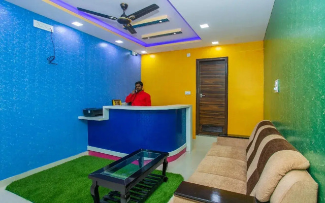 Hotel Golden Arch By OYO Rooms