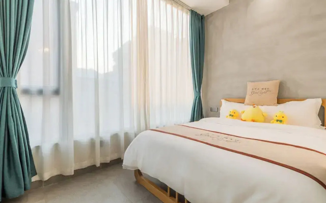 Stargazing Platform Inn - Guangzhou ChenClanAcademy & ShaMian & YongQingFang Branch