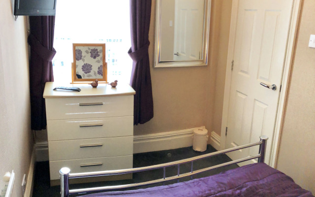 Empress Select Holiday Flats