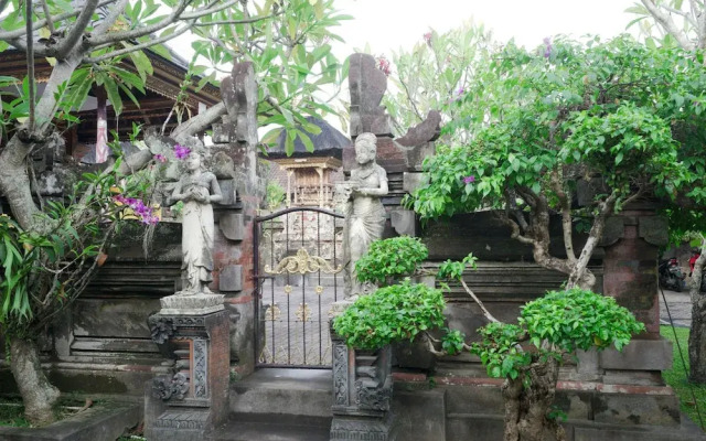 OYO 516 Kudesa Homestay