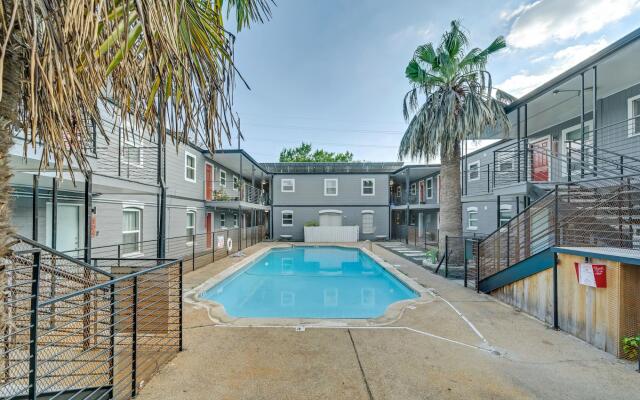 Stylish 2BR Near UT Hyde Park Evonify