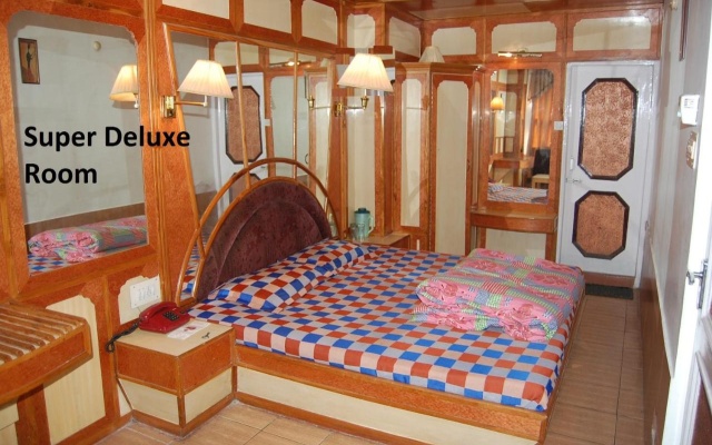 Hotel Gulmarg Regency
