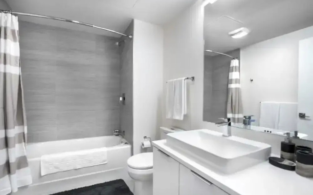 Luxurious Studio in the Seaport District