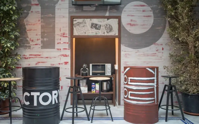 Factory Rooms Tarifa - Hostel