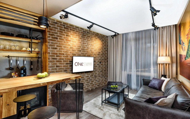 One Luxury Suites