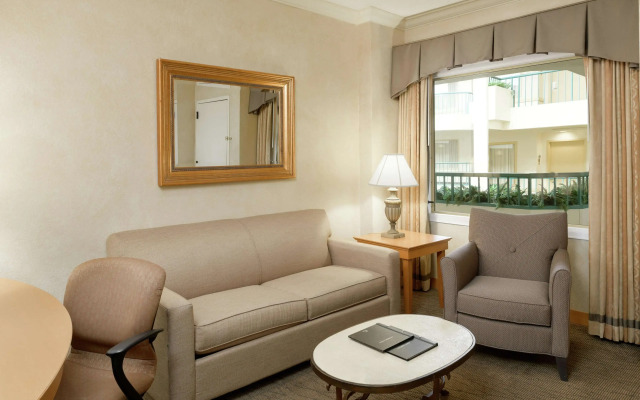 Hilton Boca Raton Suites