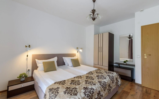 Grand Royale Apartment Complex & Spa