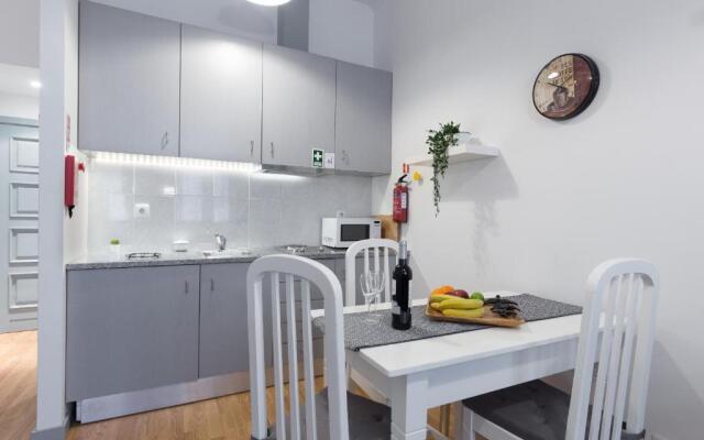 2 Comfortable Stunning Flats - City Center