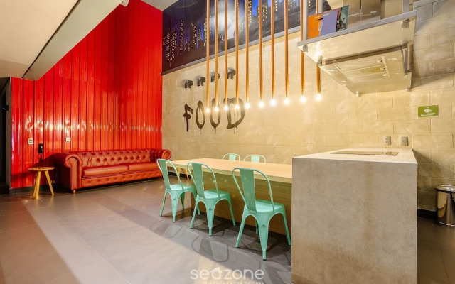 Studio w/ Balcony and View in Consolacao - Vno1417