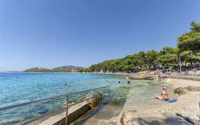 Apartment and Room Ilija