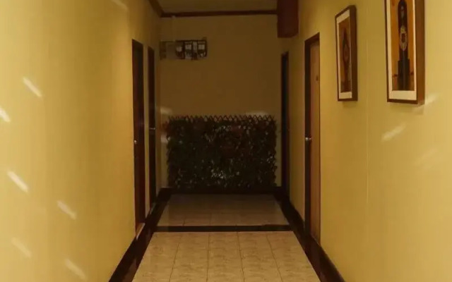 Silver Park Mansion