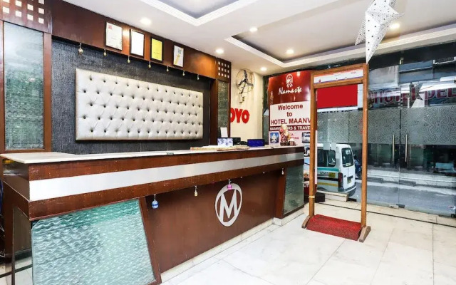 OYO 26216 Hotel Maanvi