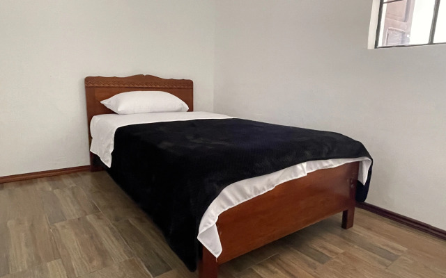 El Jardín Escondido Party Hostel