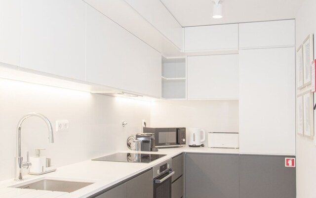 Liiiving - Modern & Glam Apartment M