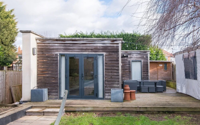 Wilford Lodge - Studio