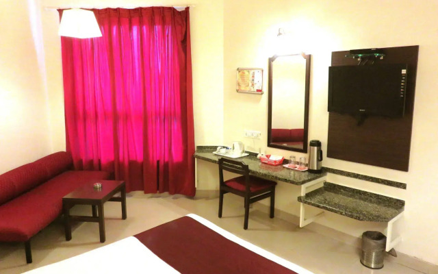Hotel Ashish Plaza