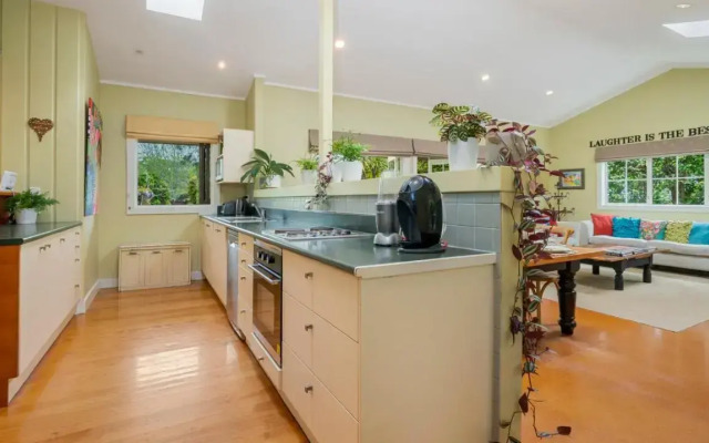 A Ray of Sunshine - Manly Holiday Home