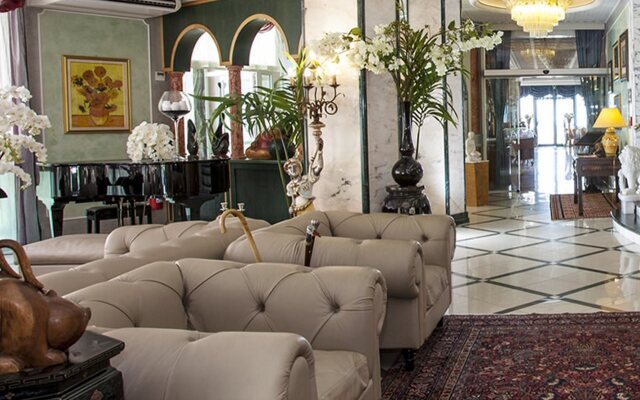 Hotel Carlton