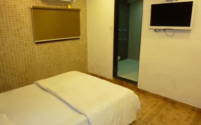 Hotel Regal Palace