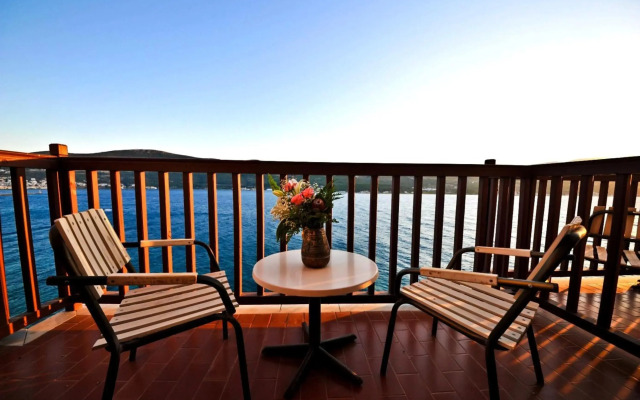 Mirini Hotel