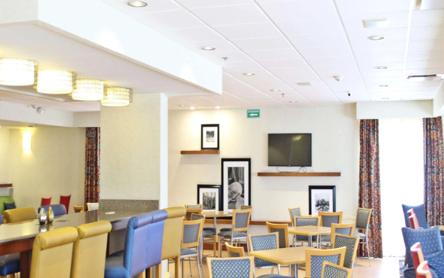 Hampton by Hilton Saltillo