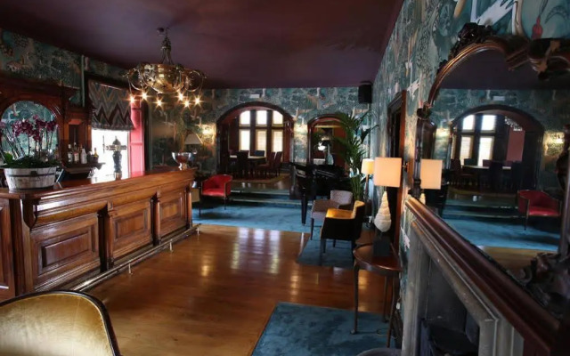 The Cleveland Tontine