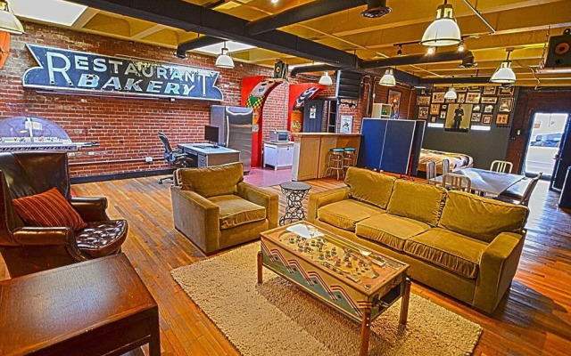 203 Southeast Apartment #1047 - 2 Br Apts