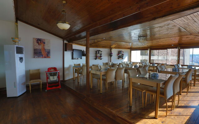 Hotel Ankatra